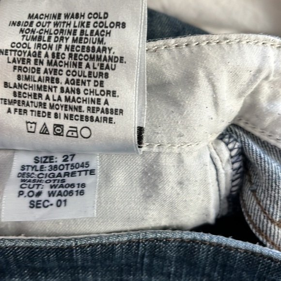 Joe’s Cigarette Jeans in Otis Wash, Size 27 - Picture 9 of 9